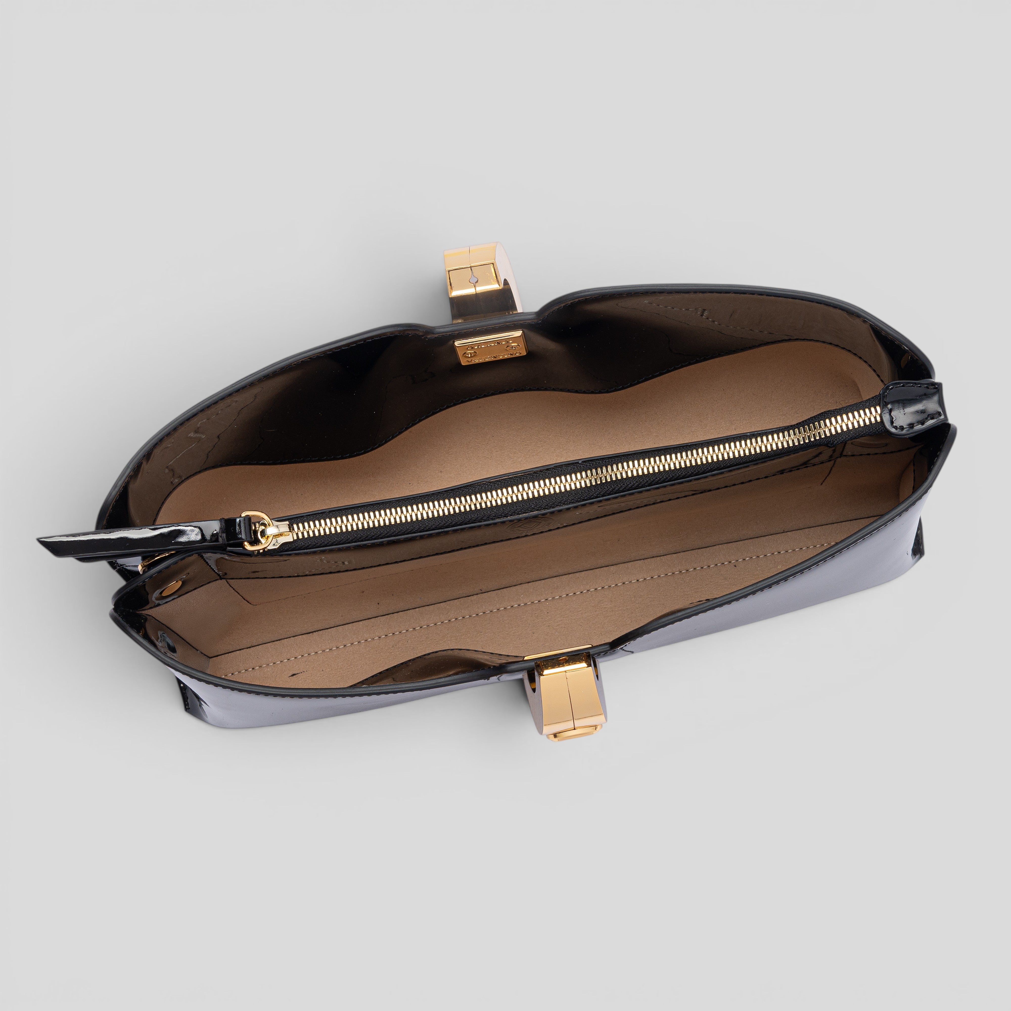 Pochette SIMPLY in vernice nero